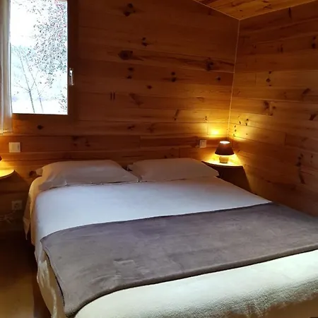 Les Mathieux La Cabane D'en